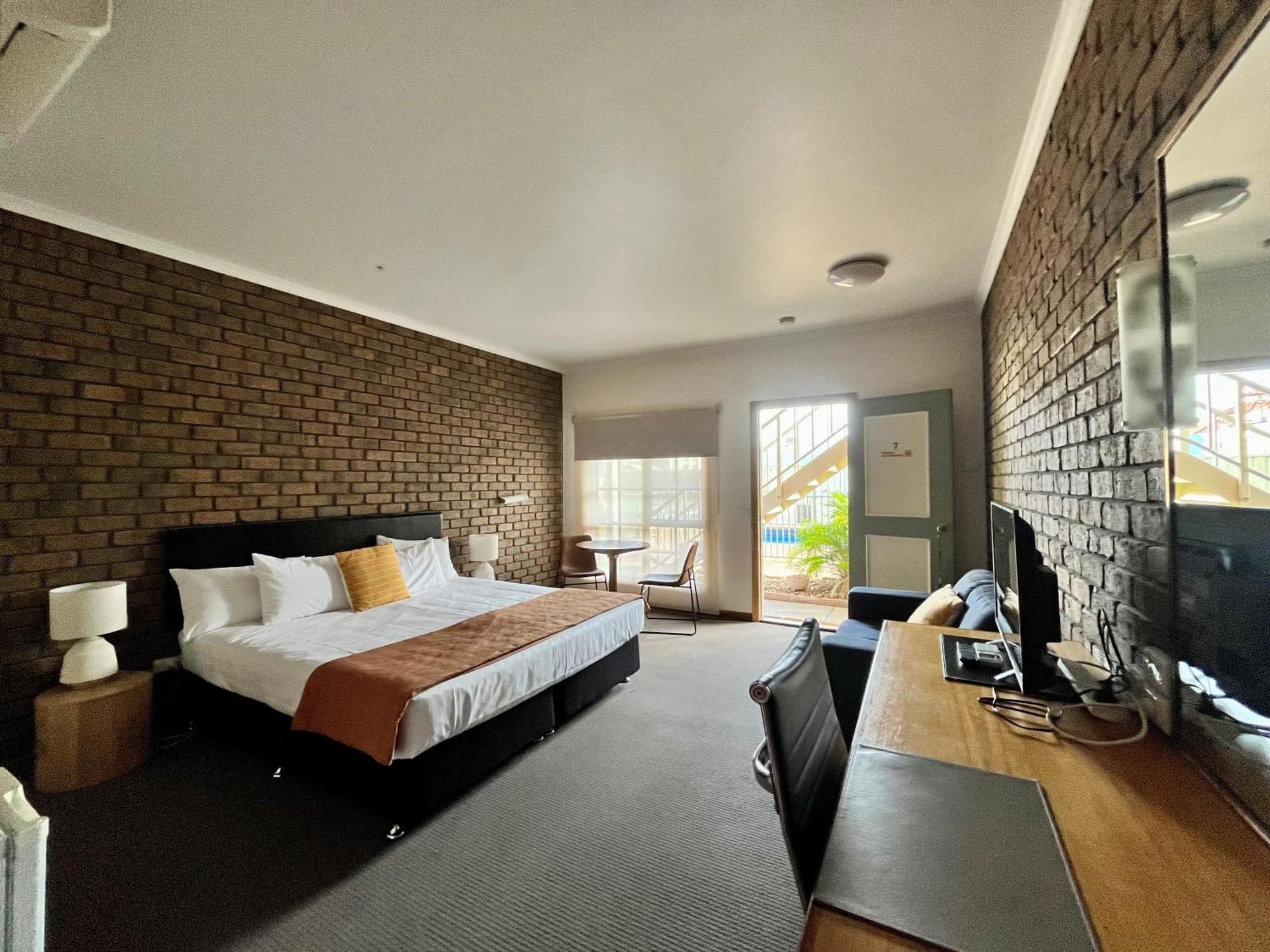 City Colonial Motor Inn Милдьюра Экстерьер фото